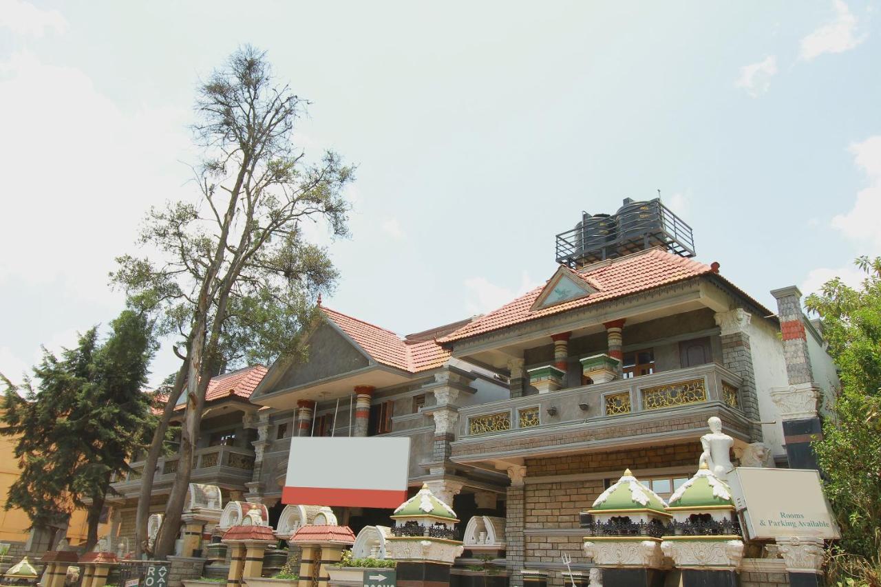 Collection O 14241 The Greenery - Holiday Inn Ooty Luaran gambar